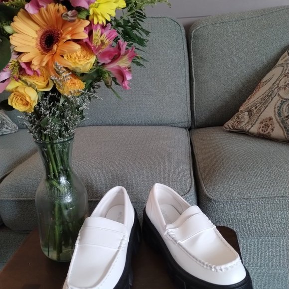 New in box Olivia miller chunky loafers size US 9 - Picture 3 of 4